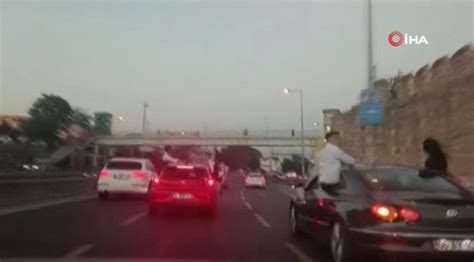 B­a­k­ı­r­k­ö­y­’­d­e­ ­d­ü­ğ­ü­n­ ­k­o­n­v­o­y­u­n­u­n­ ­t­r­a­f­i­k­t­e­k­i­ ­t­e­h­l­i­k­e­l­i­ ­i­l­e­r­l­e­y­i­ş­i­ ­k­a­m­e­r­a­d­a­